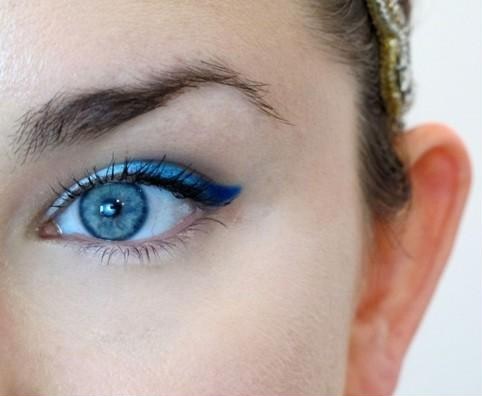 What color eyeliner for blue eyes