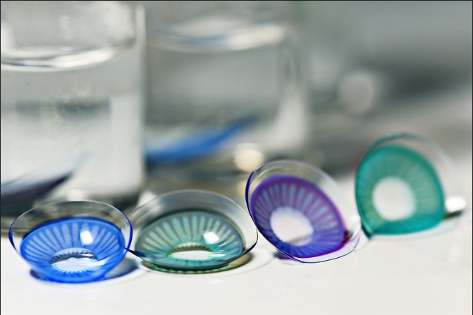 What color contacts are best for blue eyes and blonde hair