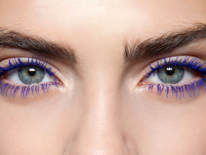 what color mascara for blue eyes