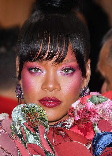 Makeup for black dress dark skin