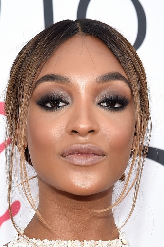 Makeup for black dress dark skin