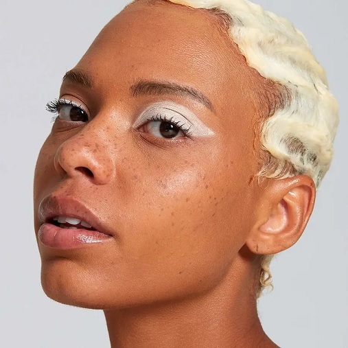 white eyeshadow looks on brown skin
