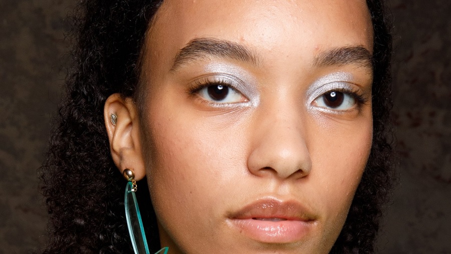 white eyeshadow looks on brown skin