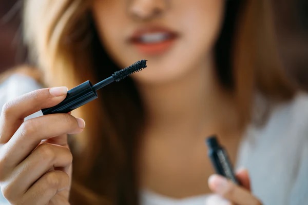 how to fix dry mascara